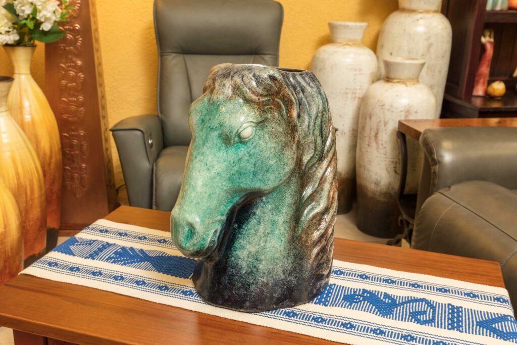 PGUMA039 Caballo Sculpture Decorative ceramic sculpture of horse head