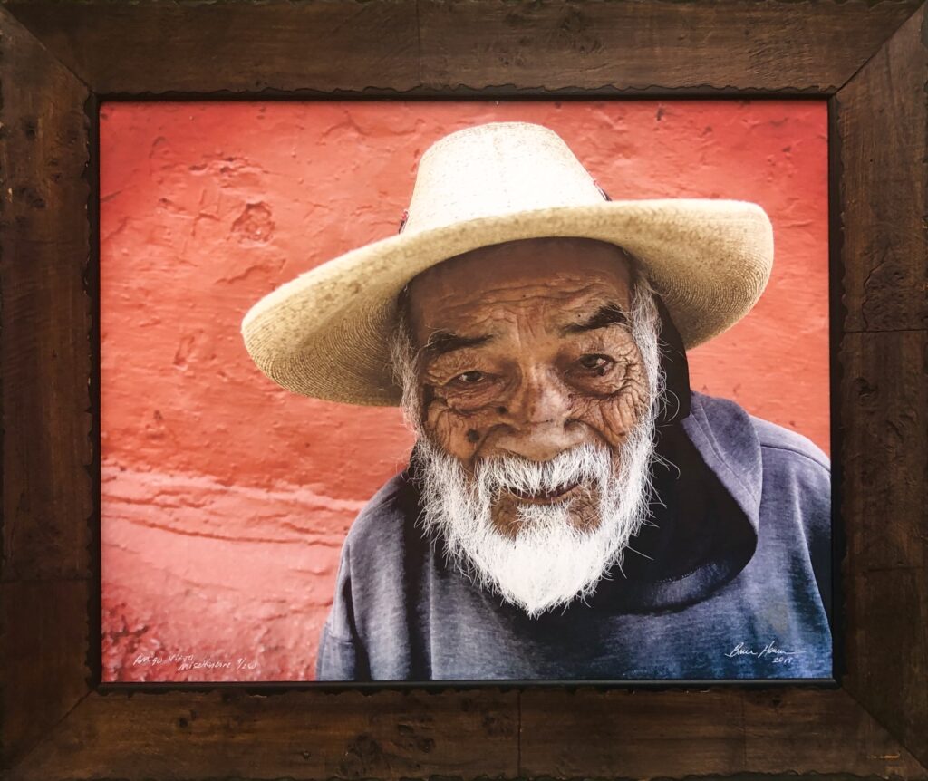 Bruce Herman Amigo Viejo Bruce Herman photograph of smiling old Mexican man