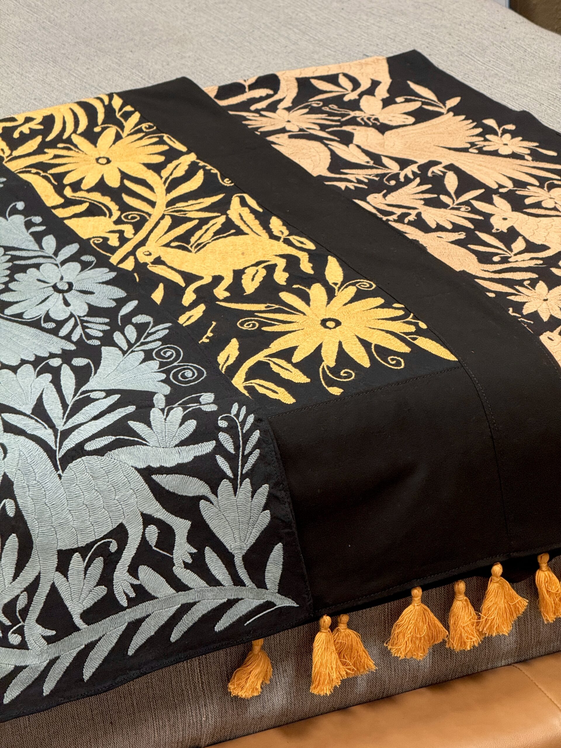 & Bed Runners from Hidalgo
