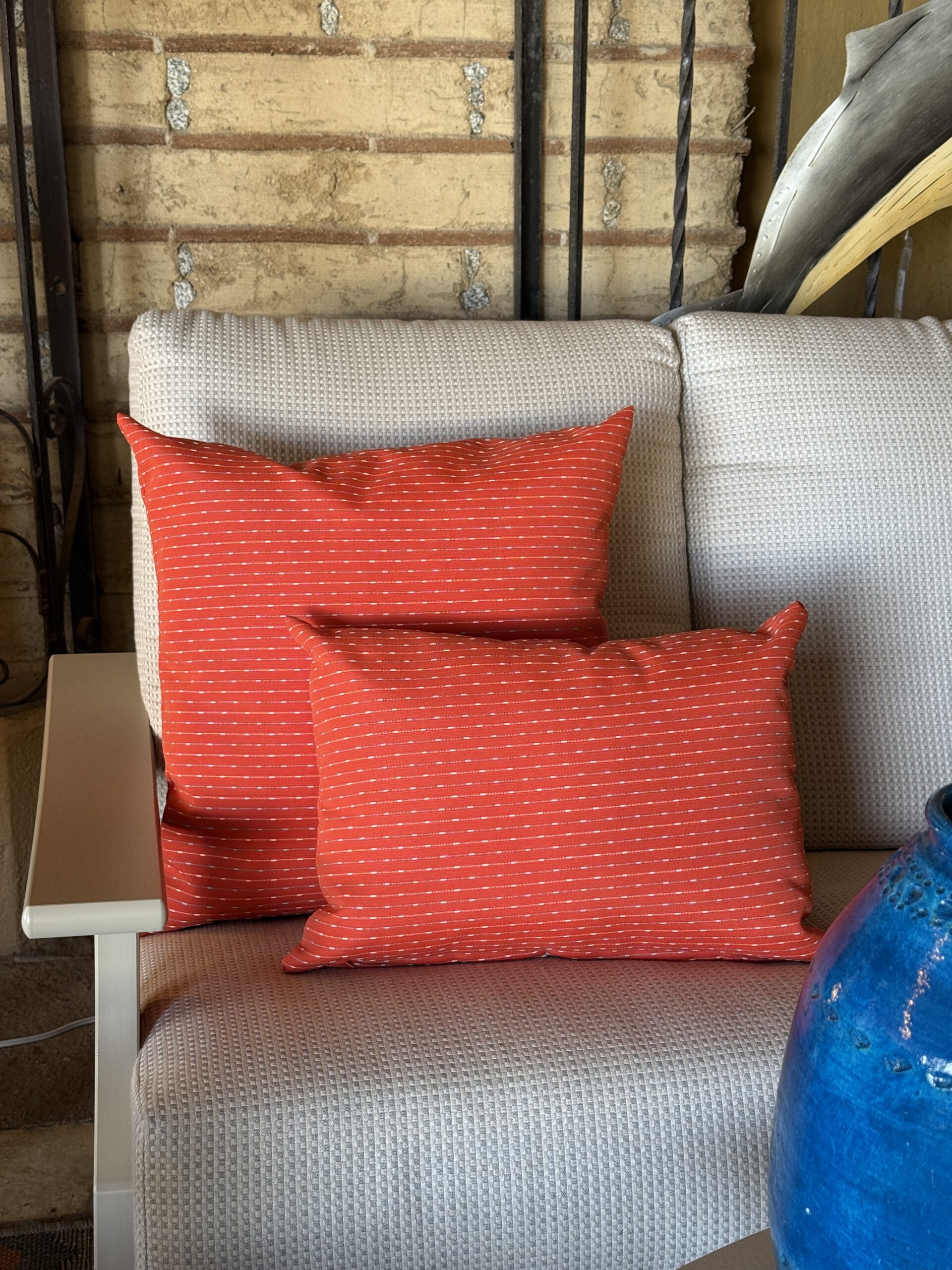  Outdoor Decorative Pillows in Red
