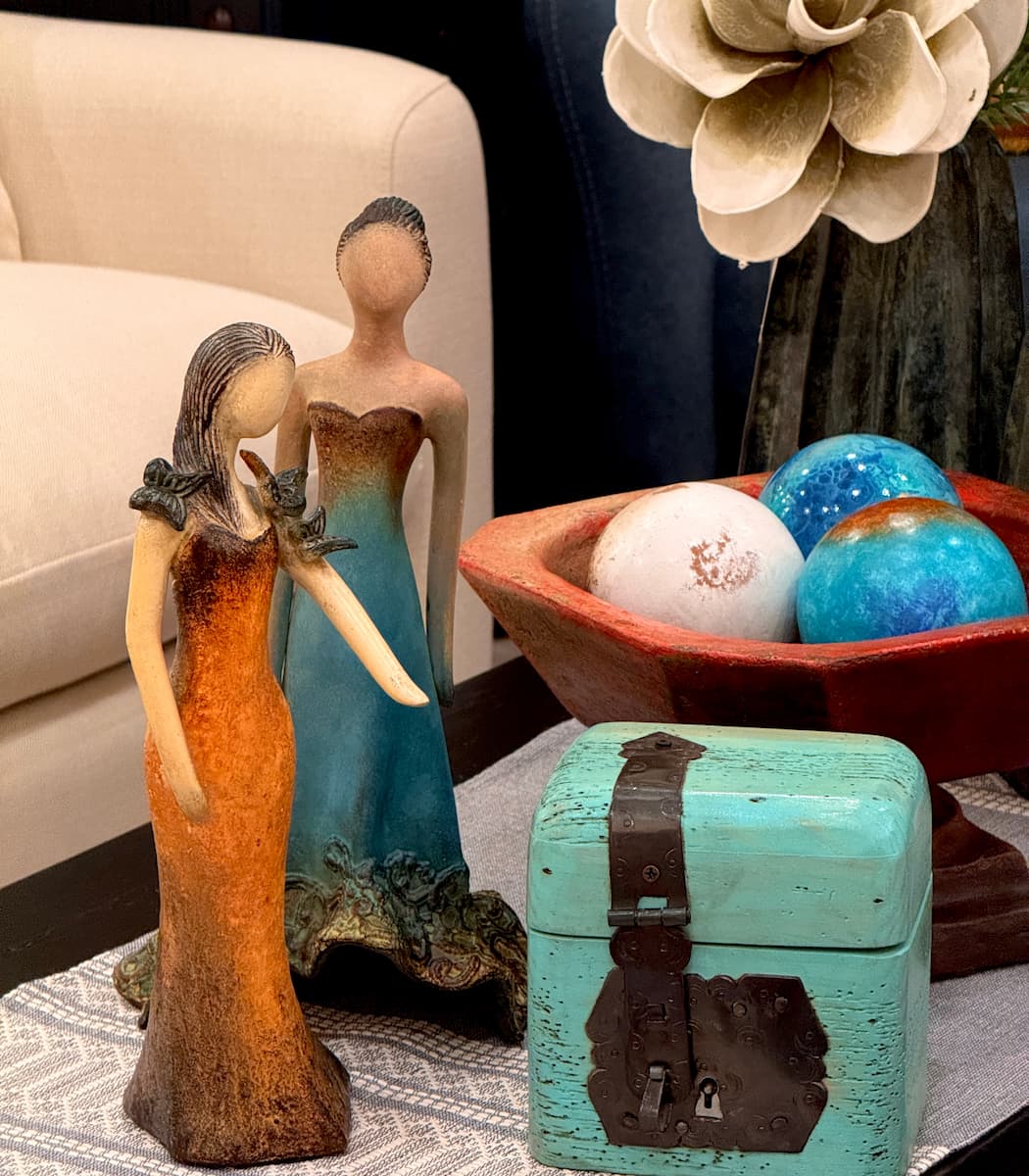 by Loretta Bertoli